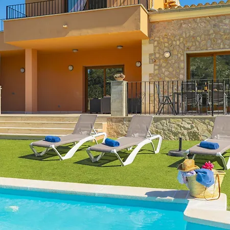 Villa Es Garrover *