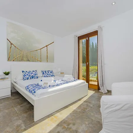Es Garrover Villa